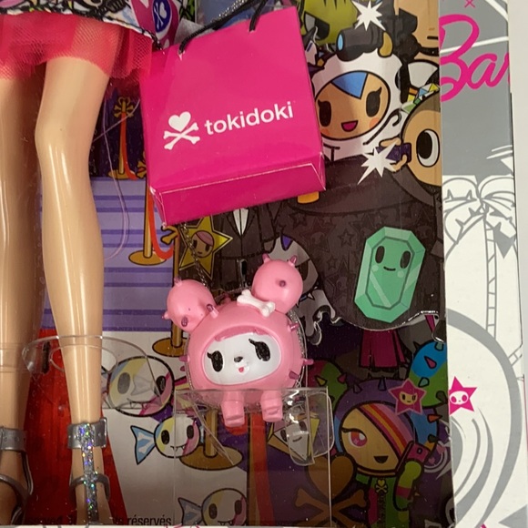 NRFB OBO Collectible Barbie Tokidoki Pink - Picture 4 of 15